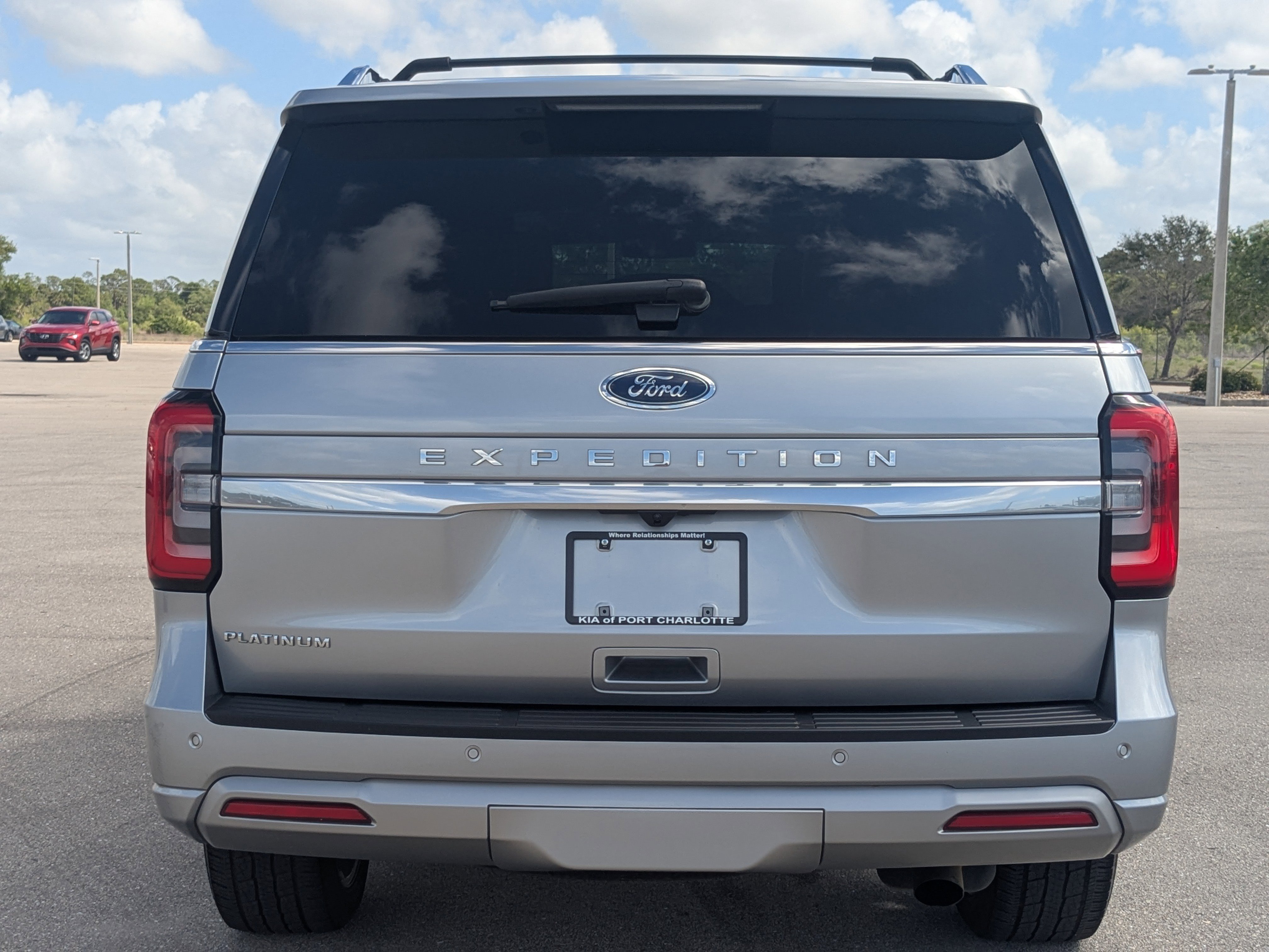 Used 2023 Ford Expedition Platinum image 6