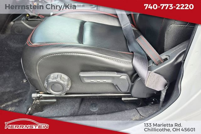 Used 2022 Jeep Wrangler Unlimited Rubicon AWD/4WD image 12