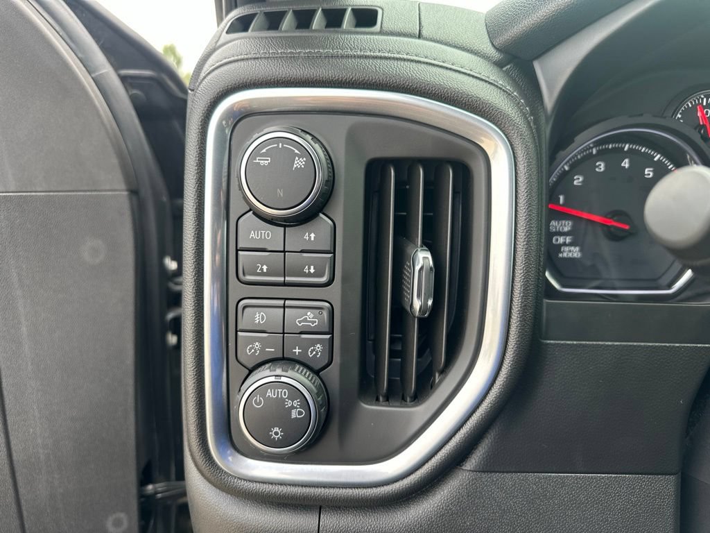 Certified 2019 Chevrolet Silverado 1500 RST w/ All-Star Edition AWD/4WD image 12