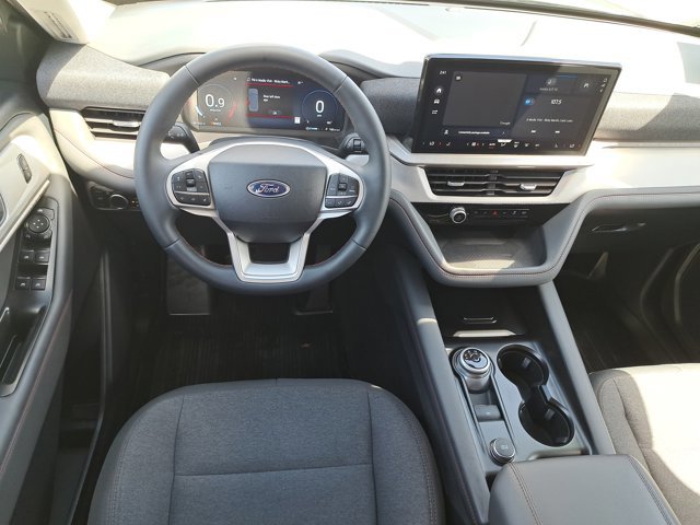Certified 2025 Ford Explorer Active AWD/4WD image 17