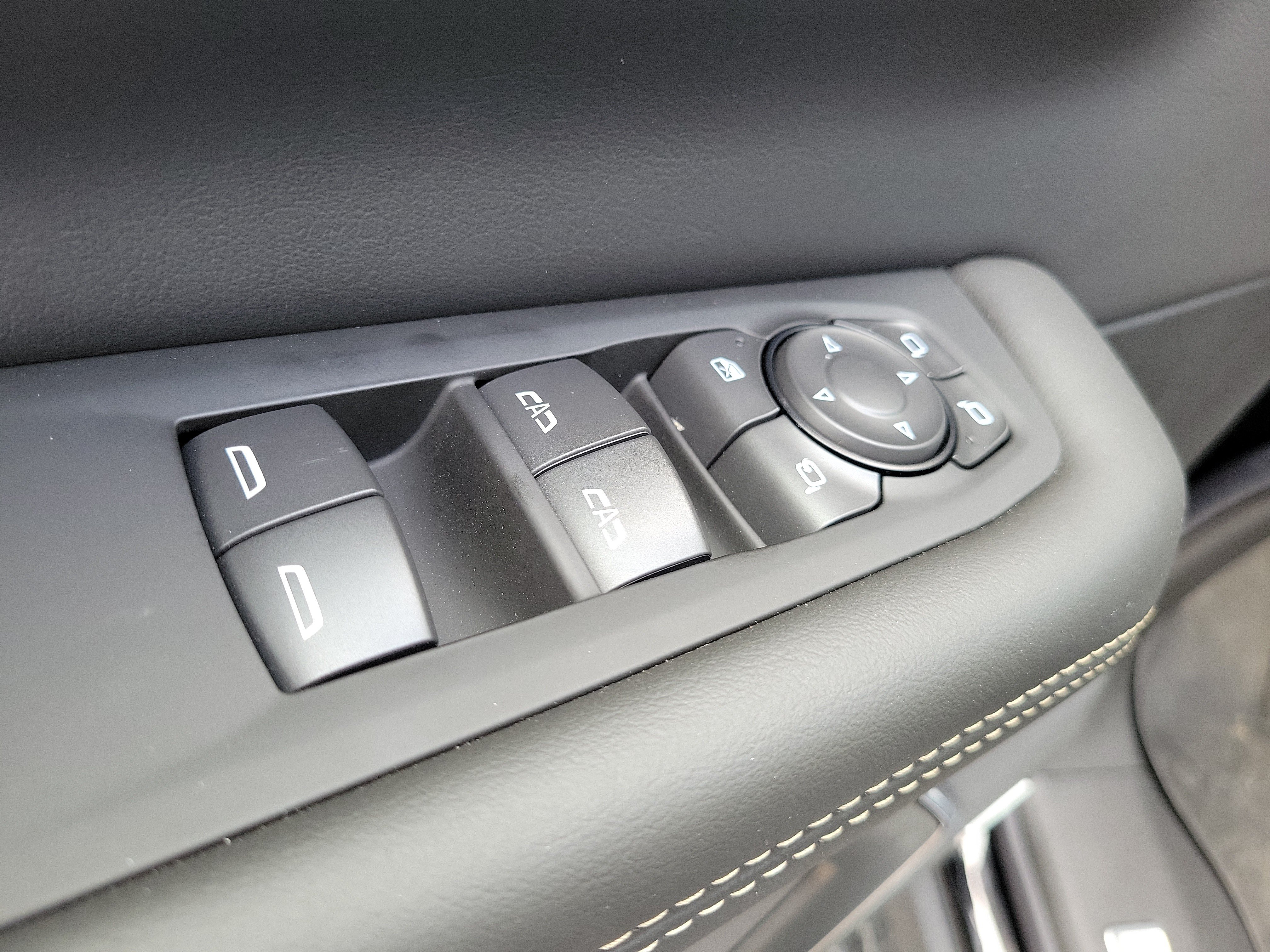 Used 2026 GMC Yukon Elevation w/ Elevation Premium Package AWD/4WD image 19