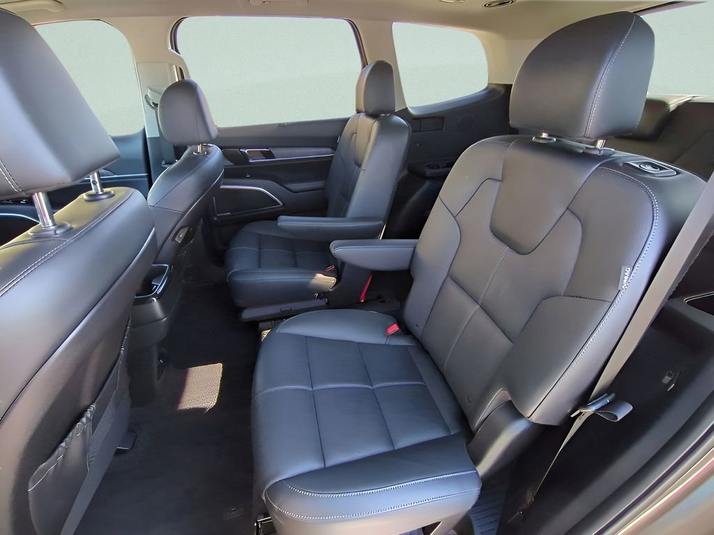 Used 2023 Kia Telluride SX image 10