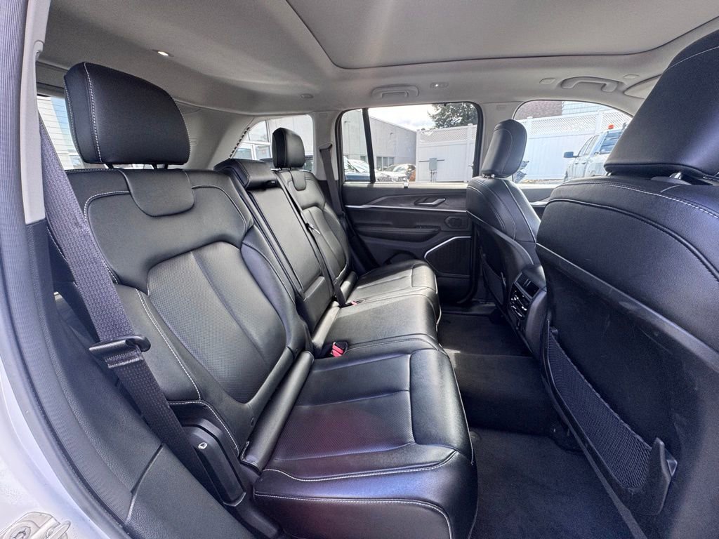 Used 2024 Jeep Grand Cherokee Limited 4xe w/ Luxury Tech Group II image 21