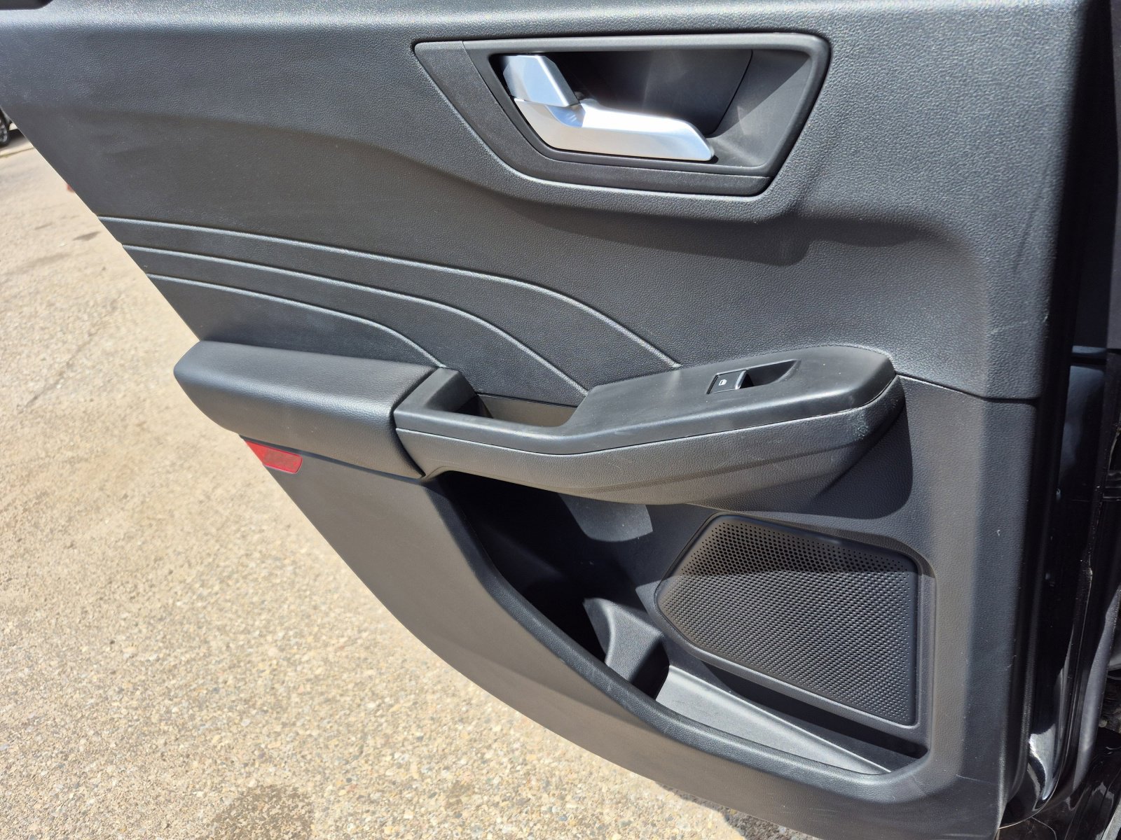 Used 2025 Ford Escape ST-Line image 19