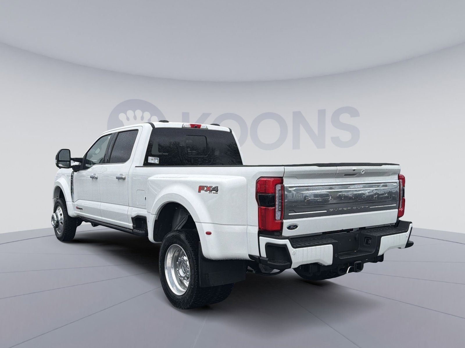 New 2026 Ford F450 Platinum w/ Platinum Plus Package image 4