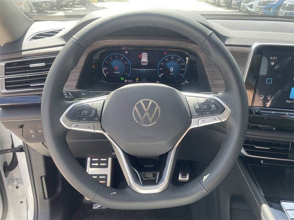 Used 2025 Volkswagen Atlas SEL Premium R-Line AWD/4WD image 16