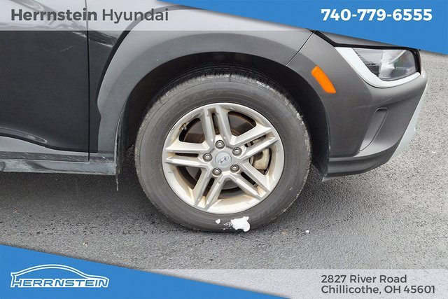 Used 2023 Hyundai Kona SE w/ Cargo Package image 27
