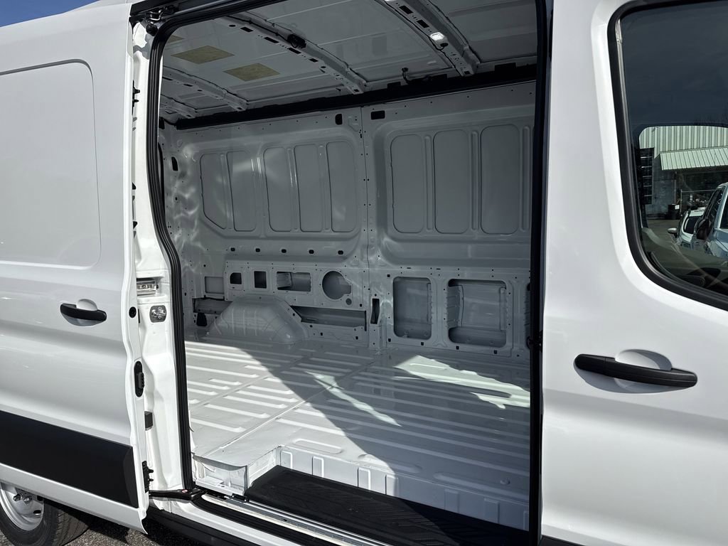 New 2026 Ford Transit 250 148 Medium Roof image 15