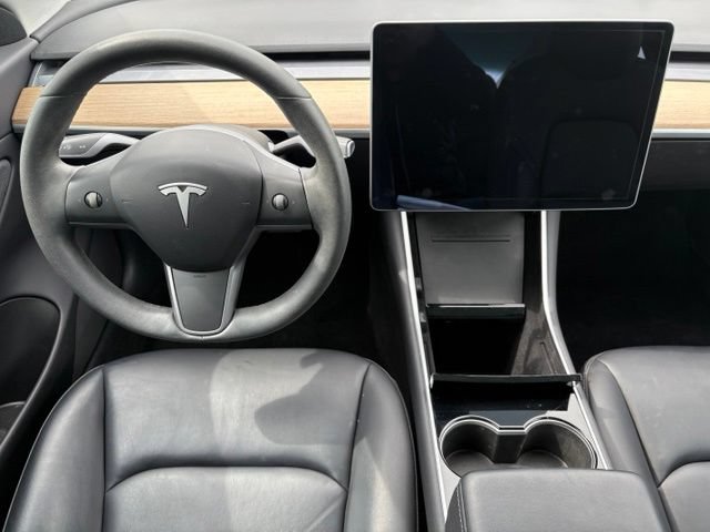 Used 2019 Tesla Model 3 Standard Range Plus RWD image 3