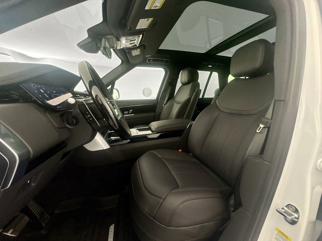 New 2026 Land Rover Range Rover SE image 20