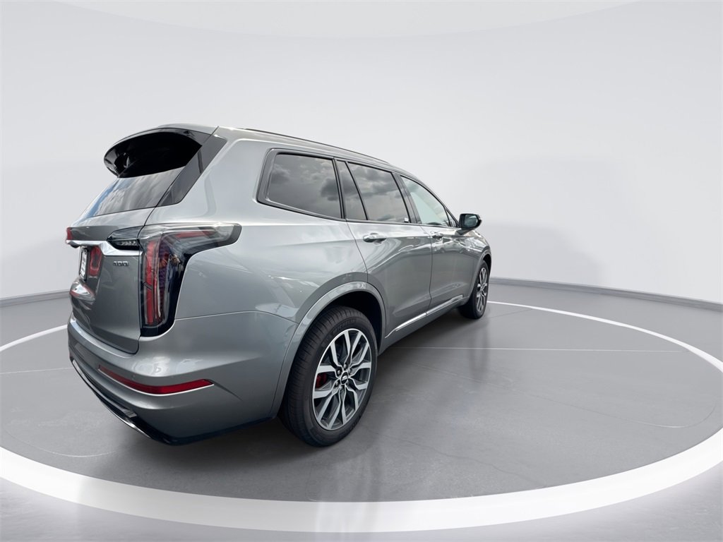 Used 2024 Cadillac XT6 Sport image 8
