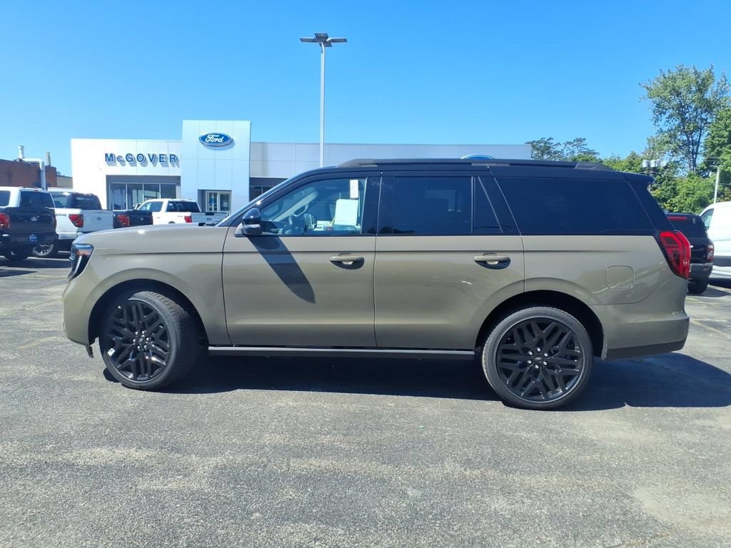 New 2027 Ford Expedition Platinum w/ Stealth Performance Package AWD/4WD image 8