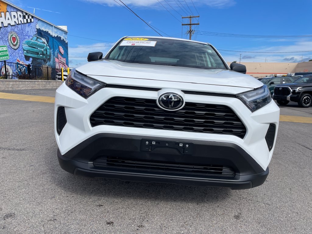 Certified 2023 Toyota RAV4 LE AWD/4WD image 8