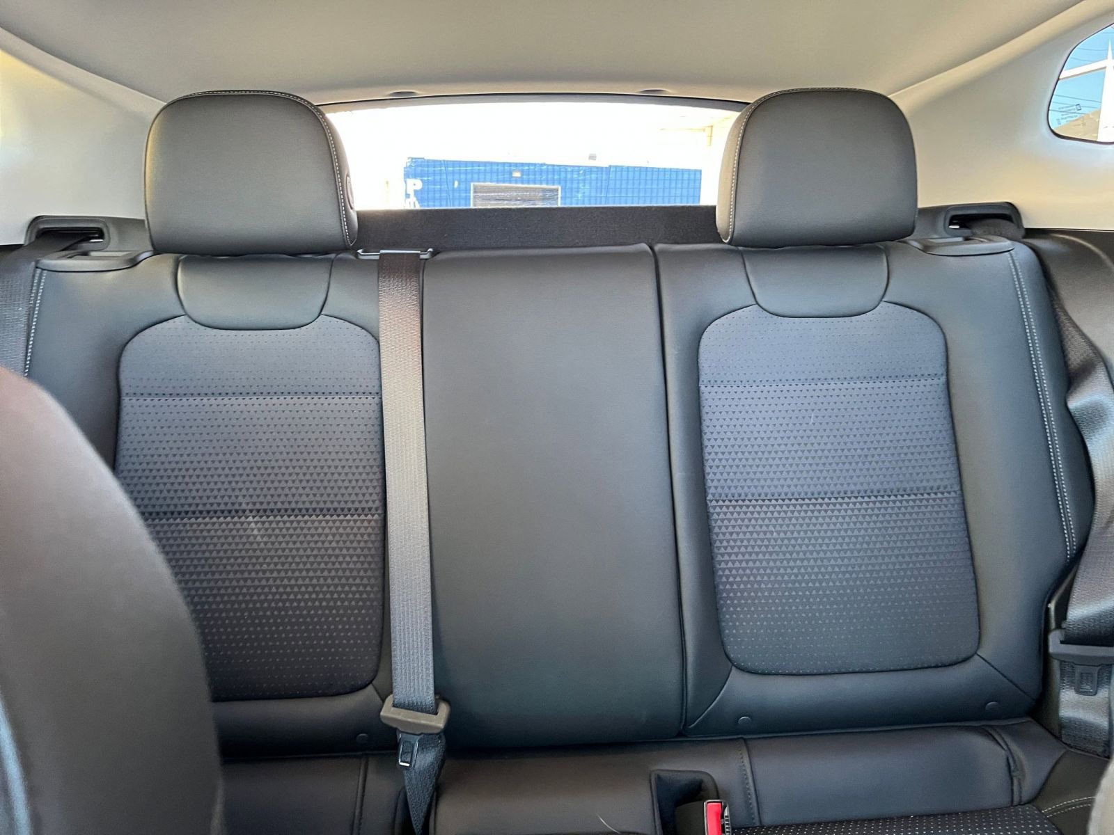 Used 2025 Chevrolet Trax LT image 37