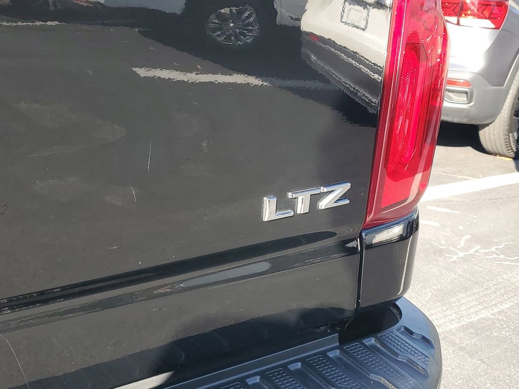 Certified 2022 Chevrolet Silverado 2500 LTZ w/ LTZ Plus Package image 28