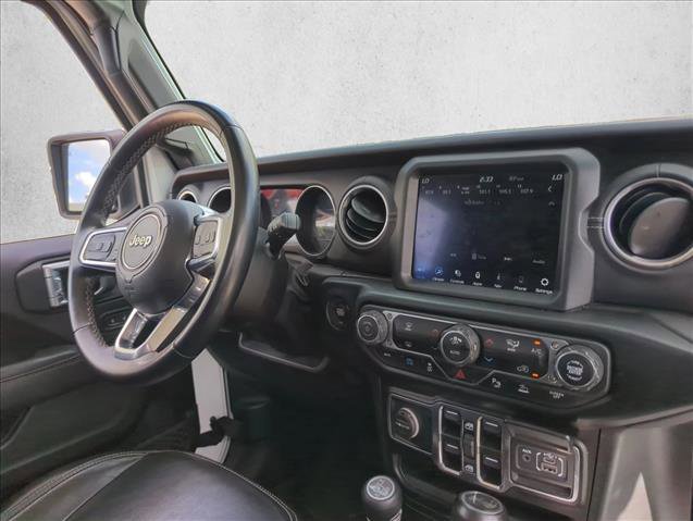 Used 2022 Jeep Wrangler Unlimited Sahara w/ Cold Weather Group image 28