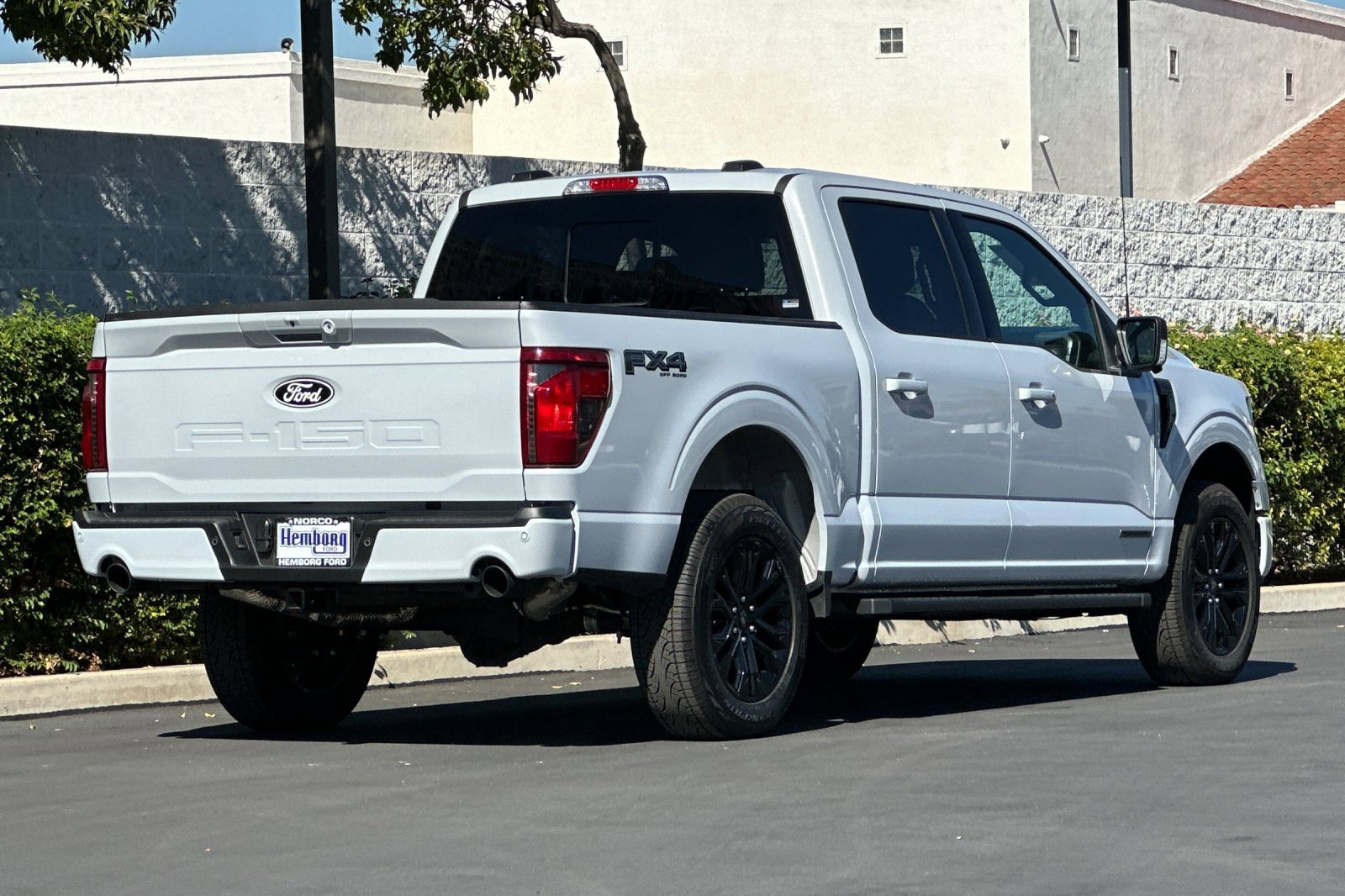 New 2025 Ford F150 XLT w/ Equipment Group 303A High image 4