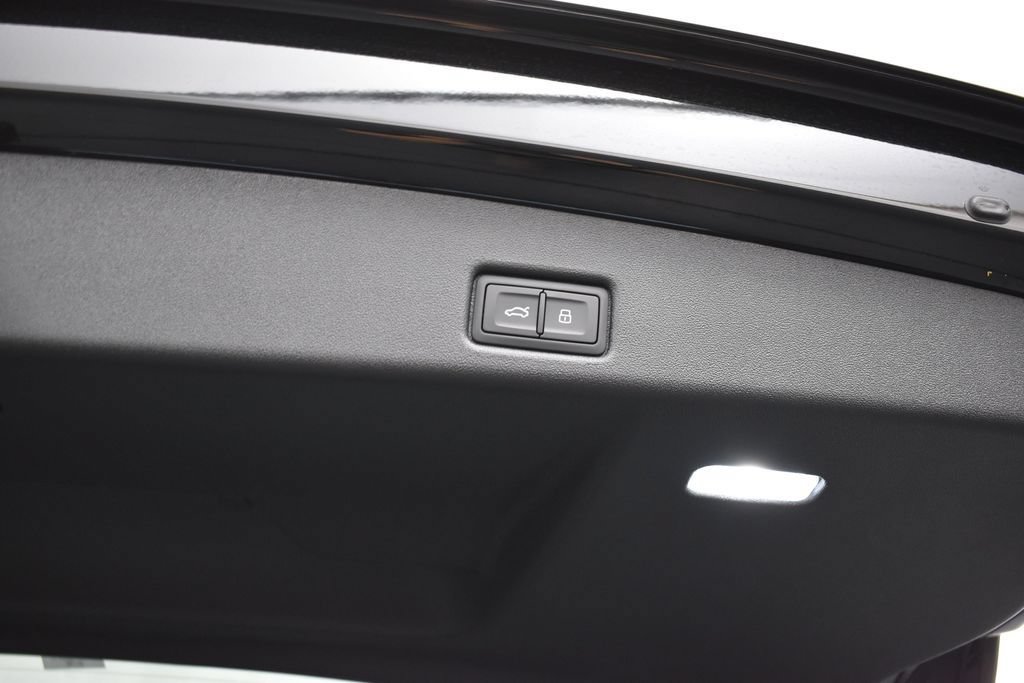 New 2026 Audi SQ5 Premium Plus AWD/4WD image 18