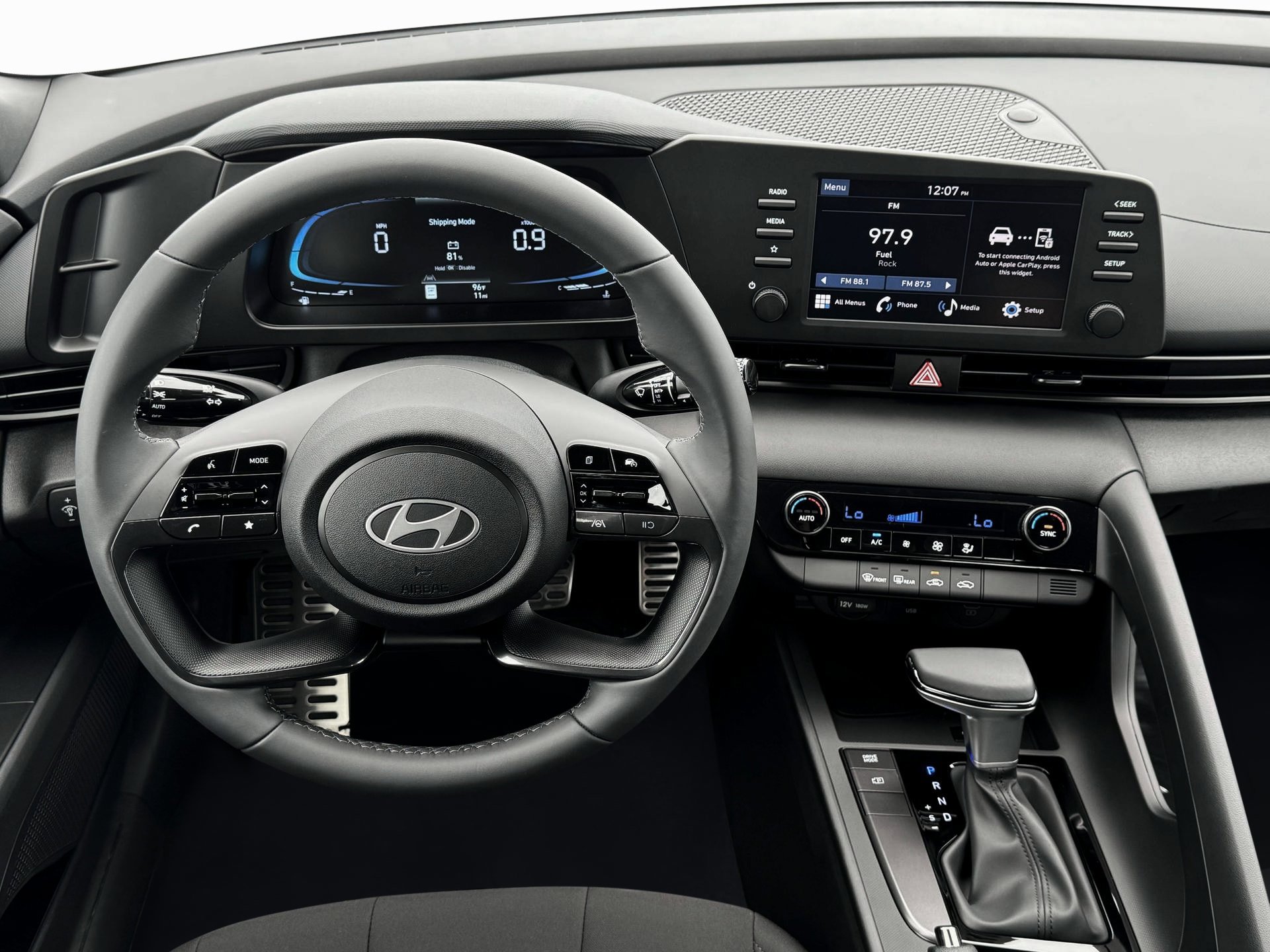New 2025 Hyundai Elantra Sport image 17