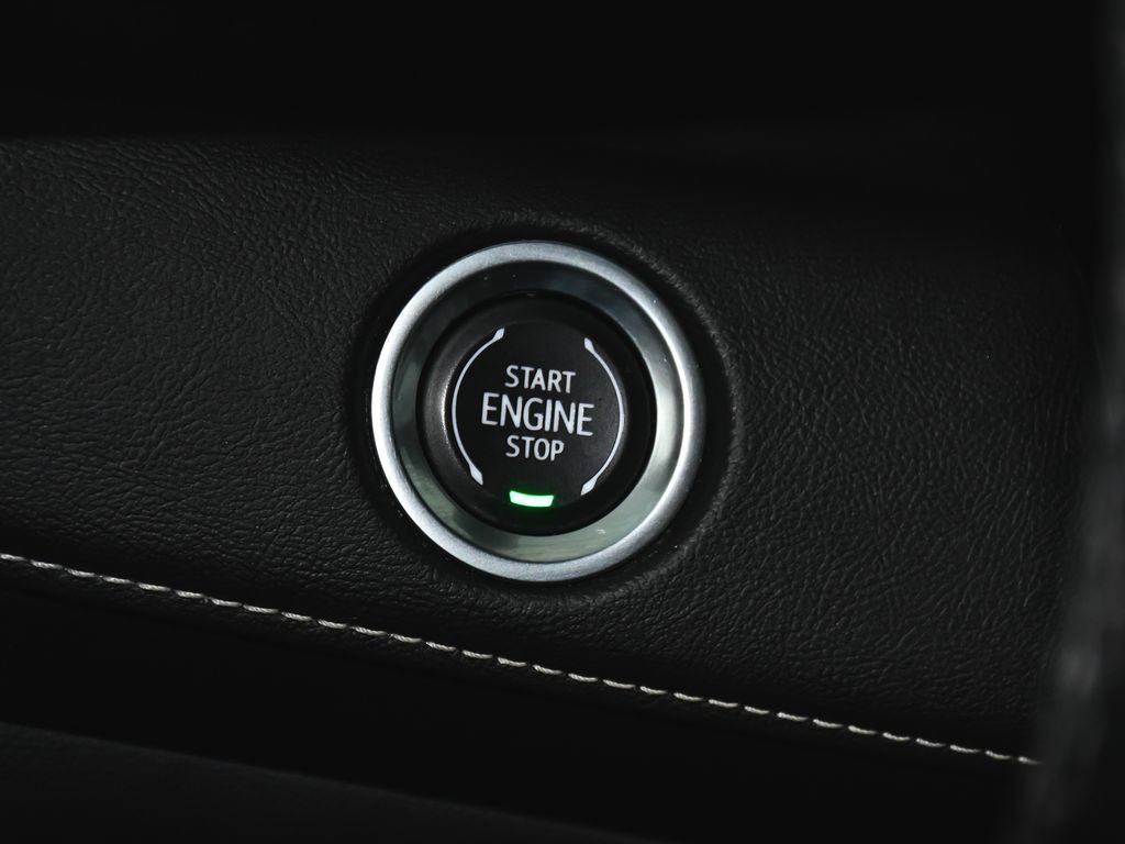 Used 2022 Cadillac Escalade ESV Sport w/ Touring Package AWD/4WD image 27