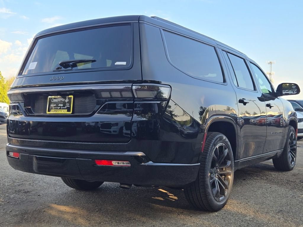 New 2026 Jeep Grand Wagoneer L Summit AWD/4WD image 15