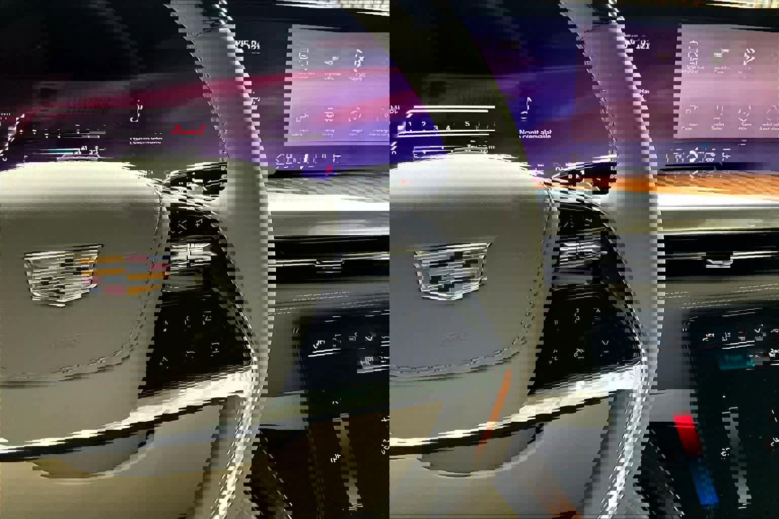 Used 2025 Cadillac Escalade Sport Platinum image 24