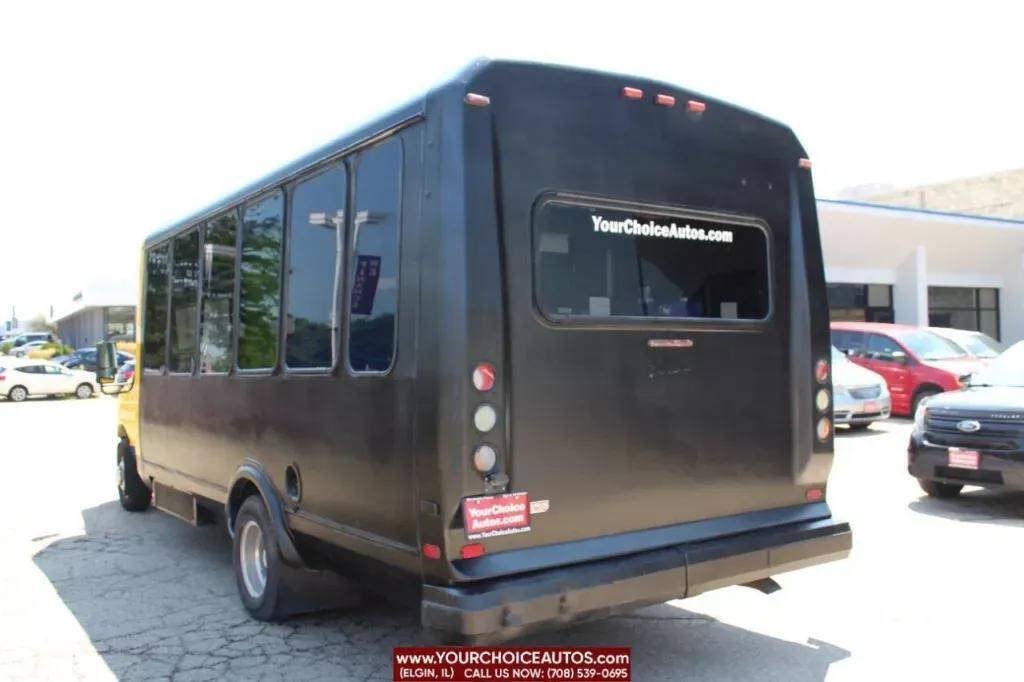 Used 2006 Ford E-450 and Econoline 450 RWD image 7