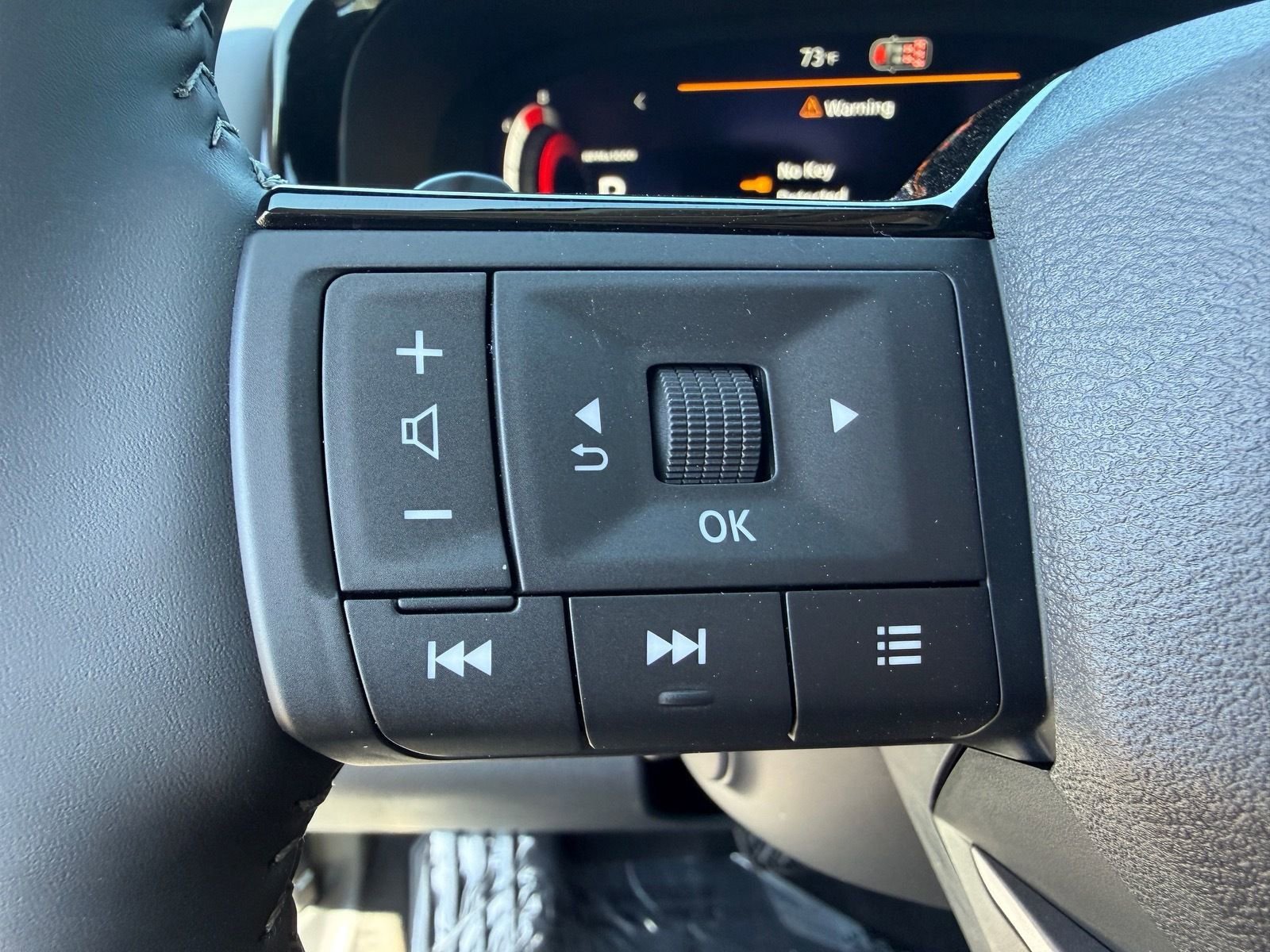 New 2026 Nissan Pathfinder Platinum AWD/4WD image 18