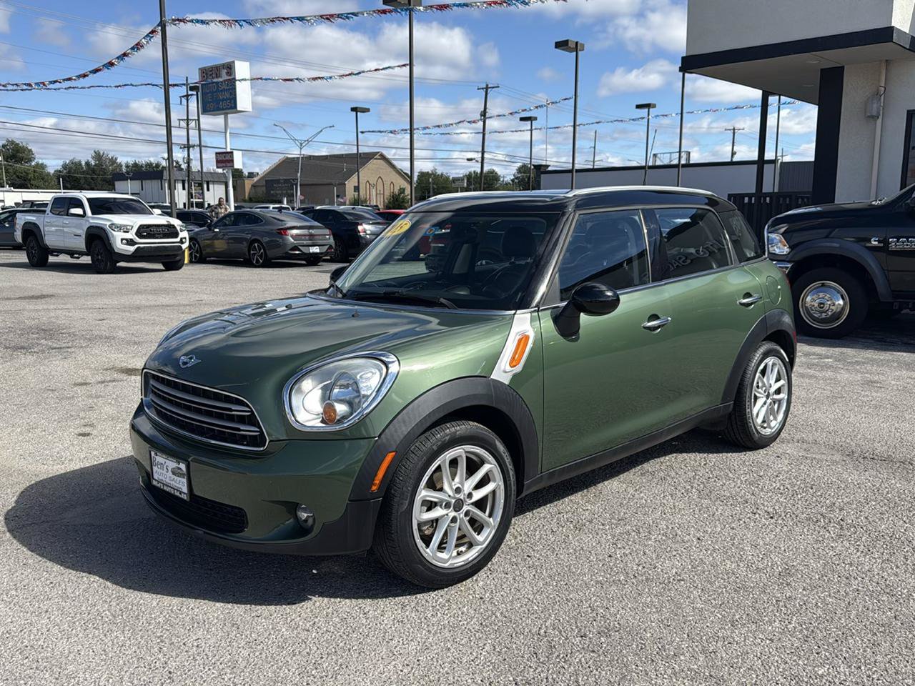 Used 2015 MINI Cooper Countryman FWD image 2