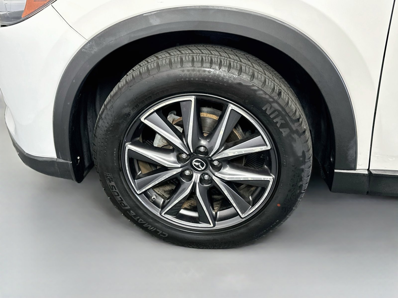 Used 2018 MAZDA CX-5 Touring FWD image 29
