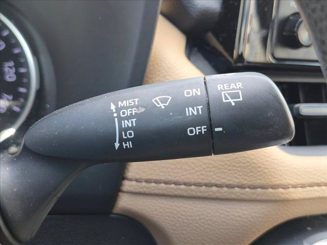 Used 2022 Toyota RAV4 LE FWD image 5
