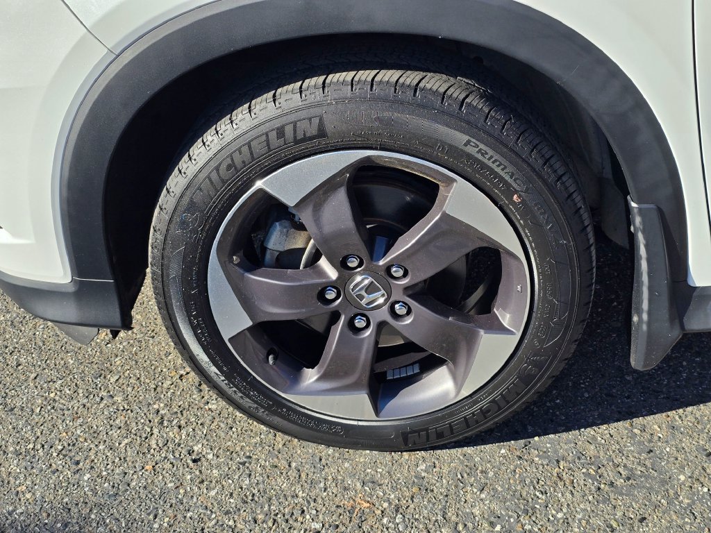 Used 2018 Honda HR-V EX image 9
