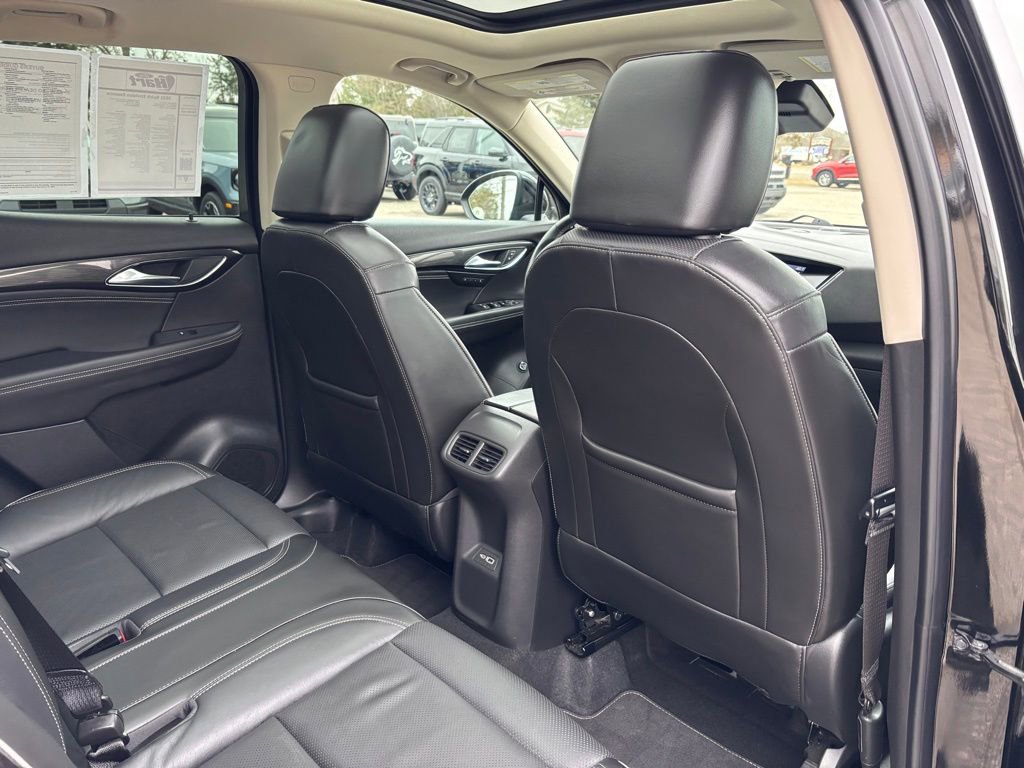 Used 2021 Buick Envision Essence w/ Sport Touring Package image 16