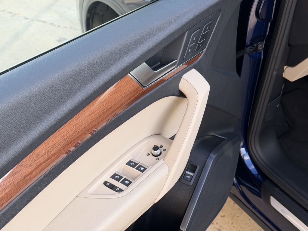 Used 2022 Audi Q5 2.0T Premium w/ Convenience Package image 15