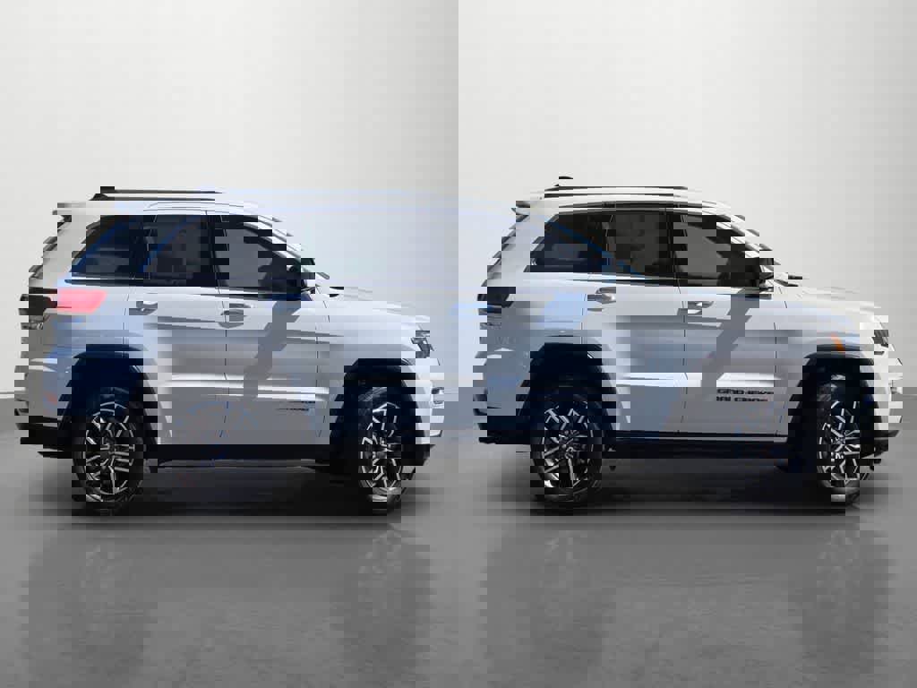 Used 2019 Jeep Grand Cherokee Limited w/ Luxury Group II image 7