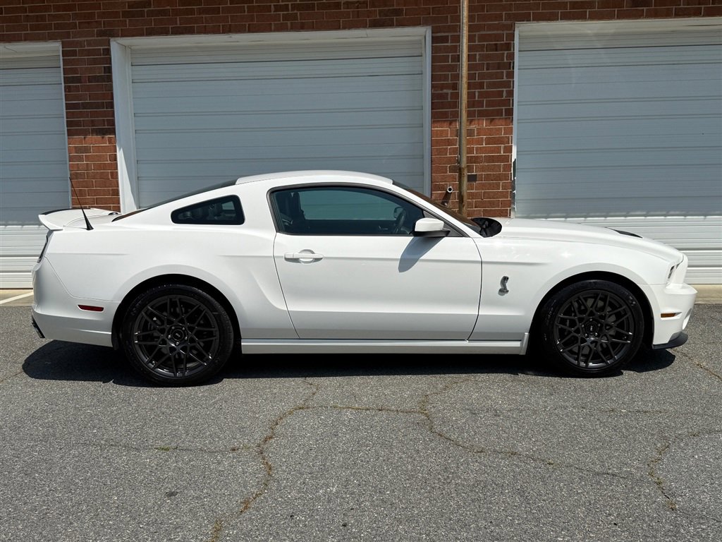 Used 2013 Ford Mustang Shelby GT500 image 27