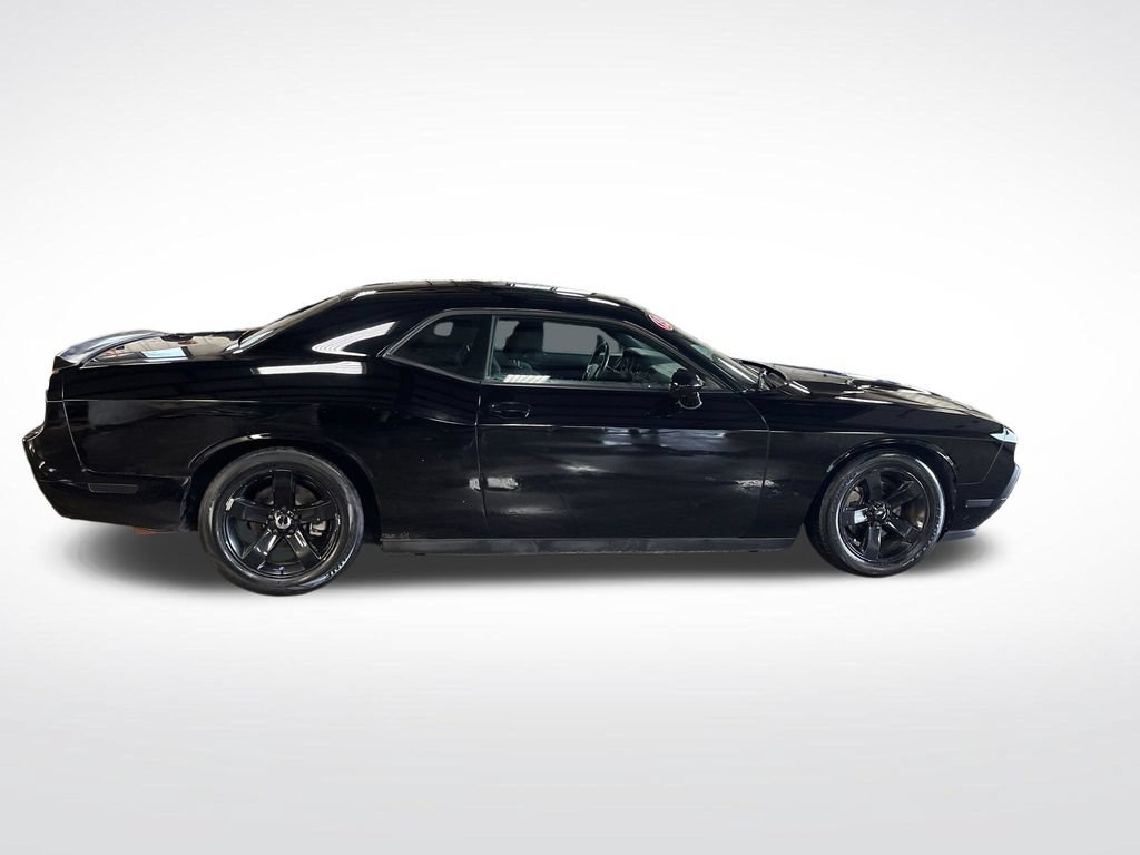 Used 2013 Dodge Challenger SXT RWD image 7