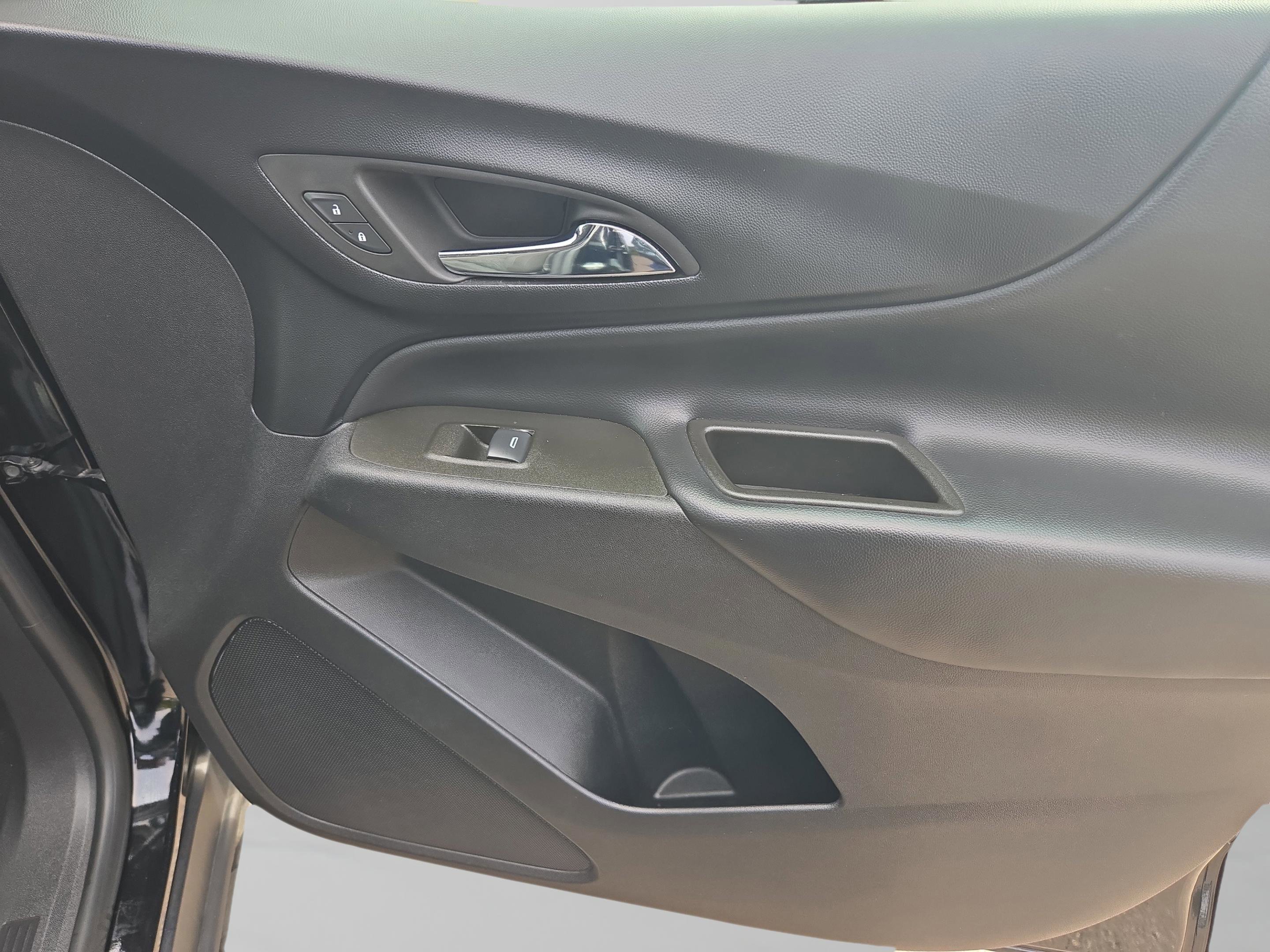 Used 2023 Chevrolet Equinox LT image 28