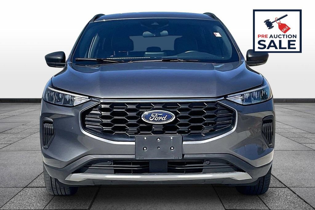 Used 2025 Ford Escape ST-Line AWD/4WD image 3