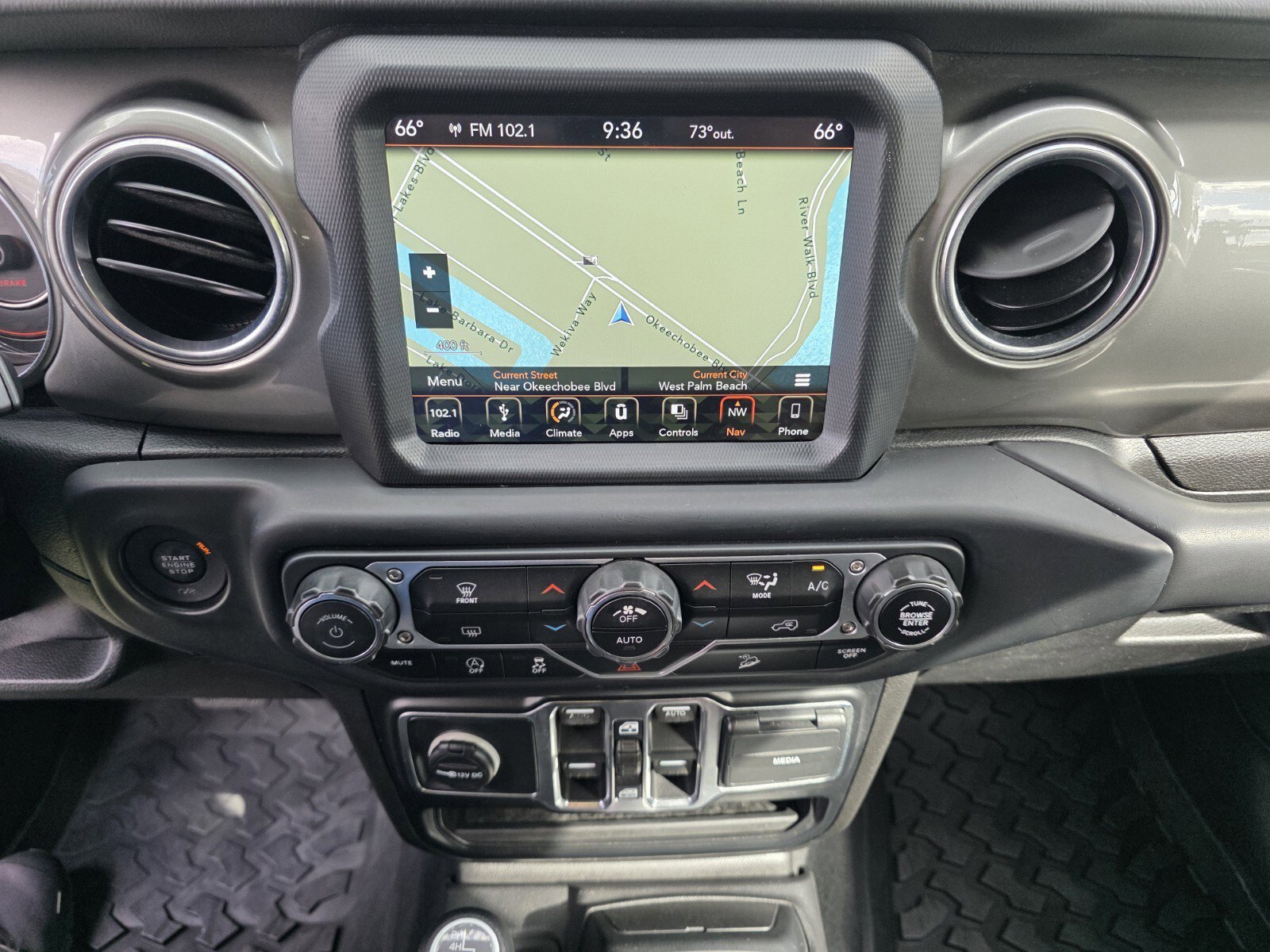 Used 2019 Jeep Wrangler Unlimited Sahara w/ Uconnect 4C Nav & Sound Group image 22