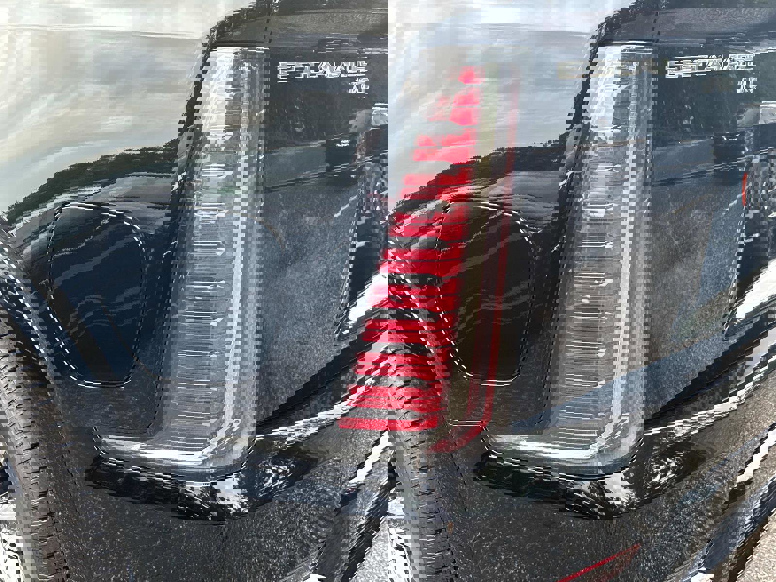 New 2026 Cadillac Escalade IQ Luxury 1 w/ LPO, Floor Liner Package image 10