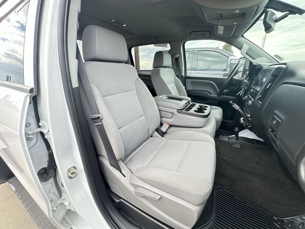 Used 2018 Chevrolet Silverado 3500 W/T w/ WT Convenience Package AWD/4WD image 29