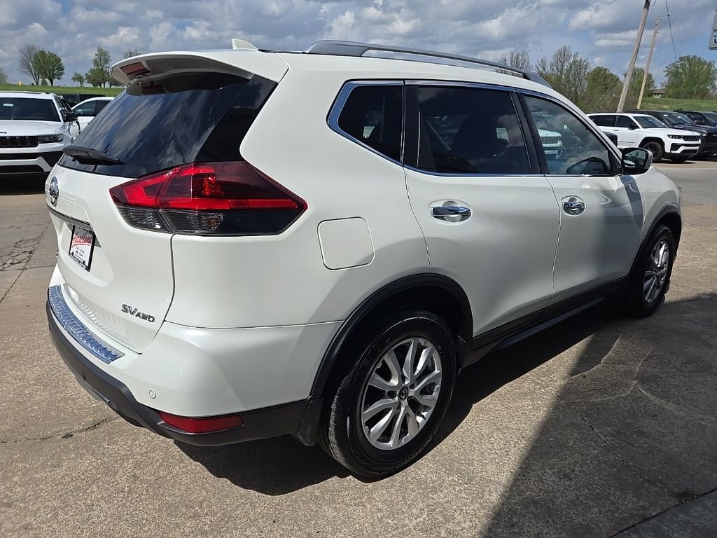 Used 2020 Nissan Rogue SV AWD/4WD image 11