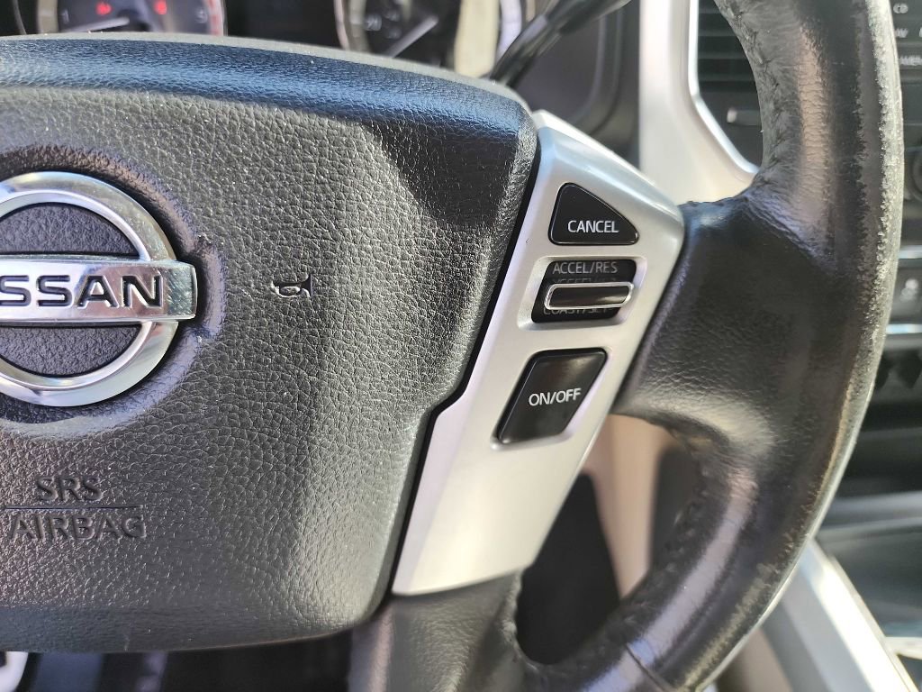 Used 2016 Nissan Titan SL AWD/4WD image 23