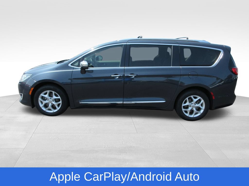 Used 2020 Chrysler Pacifica Limited FWD image 2