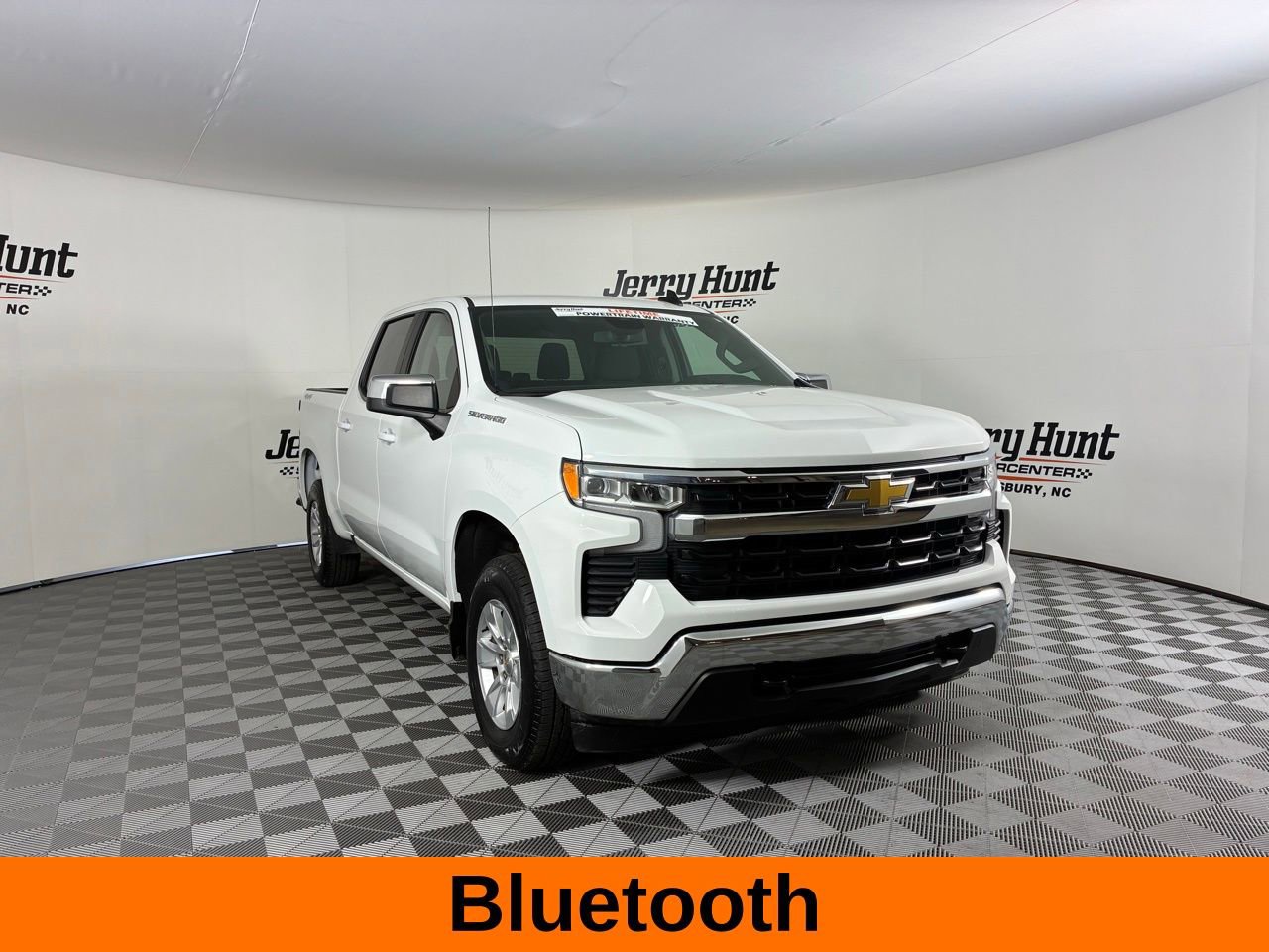 Used 2025 Chevrolet Silverado 1500 LT image 6