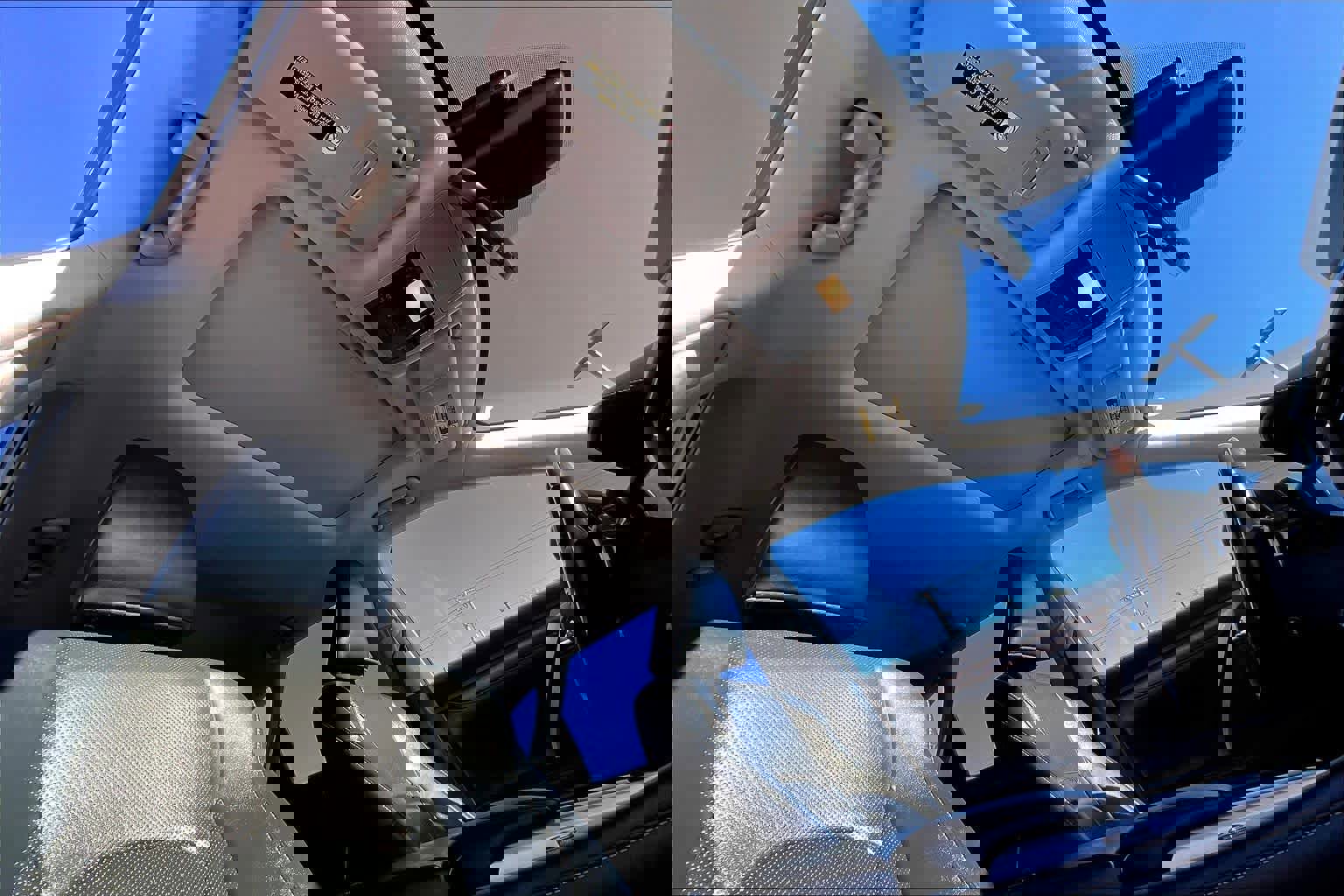 Used 2021 Lexus RX 350L Premium w/ Premium Package image 12