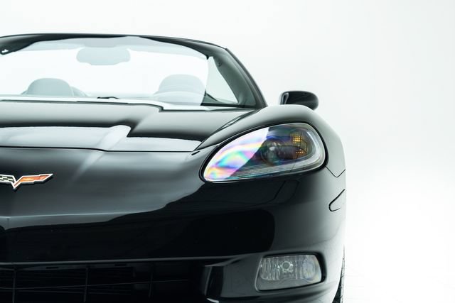 Used 2010 Chevrolet Corvette Convertible w/ Preferred Equipment Group RWD image 7