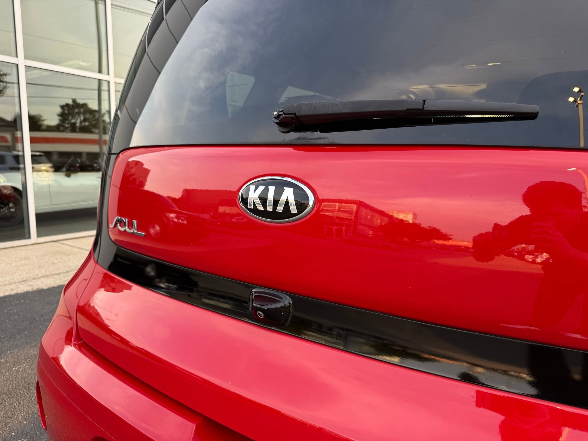 Used 2019 Kia Soul + image 10
