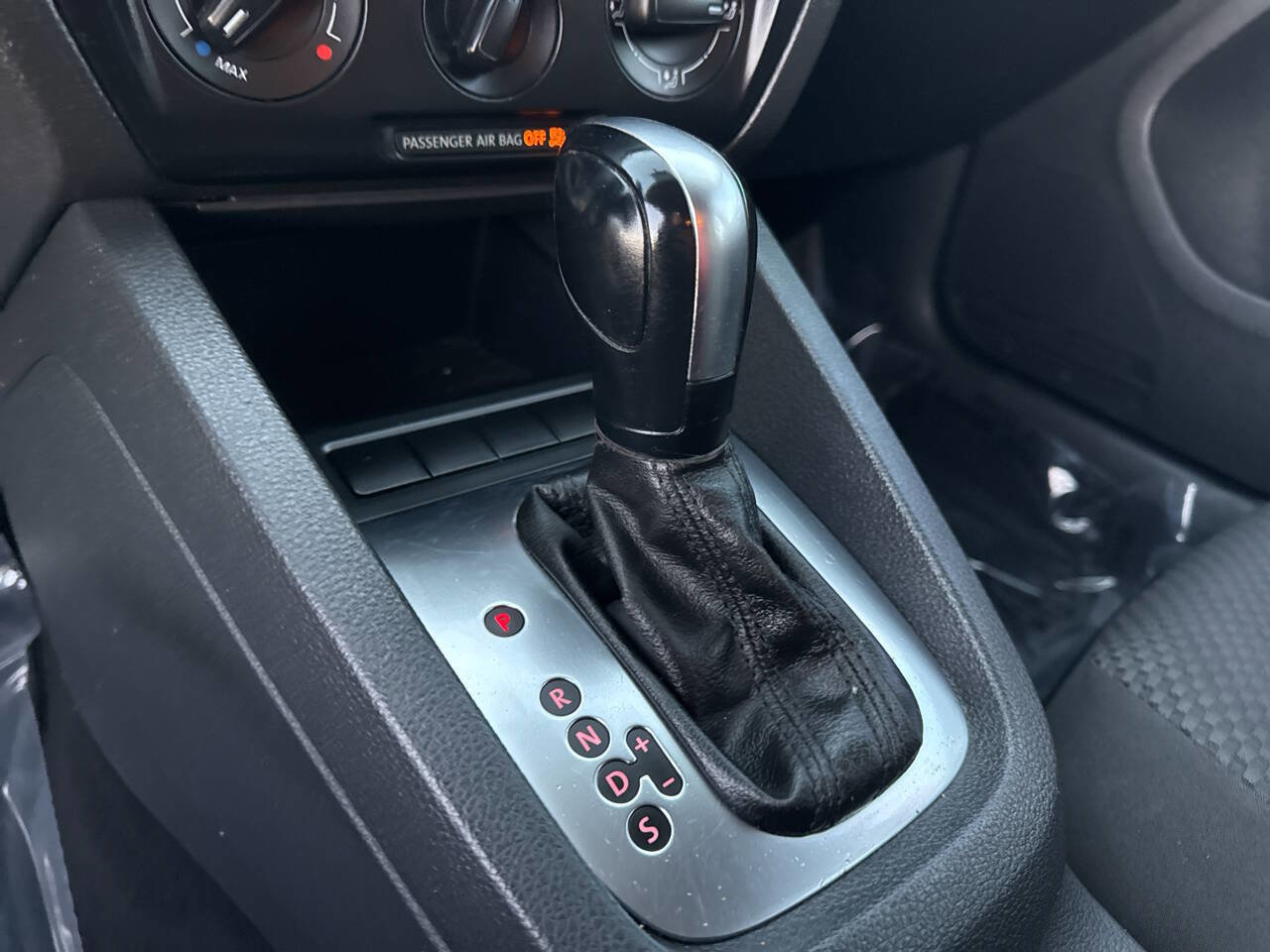 Used 2012 Volkswagen Jetta Sedan image 26